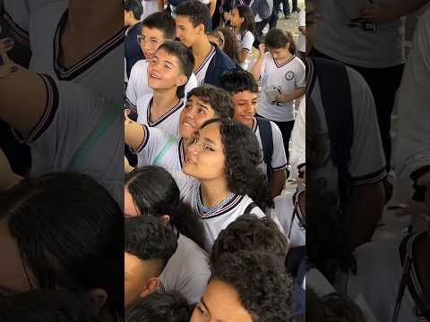 ¿Cual sería tu reacción?🙊💕 #medellin #envivo #show #colegios #tiktok #baile