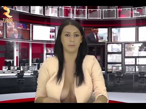 Despiden a la presentadora de TV que mostraba escote